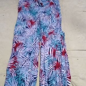 Flower pattern pants